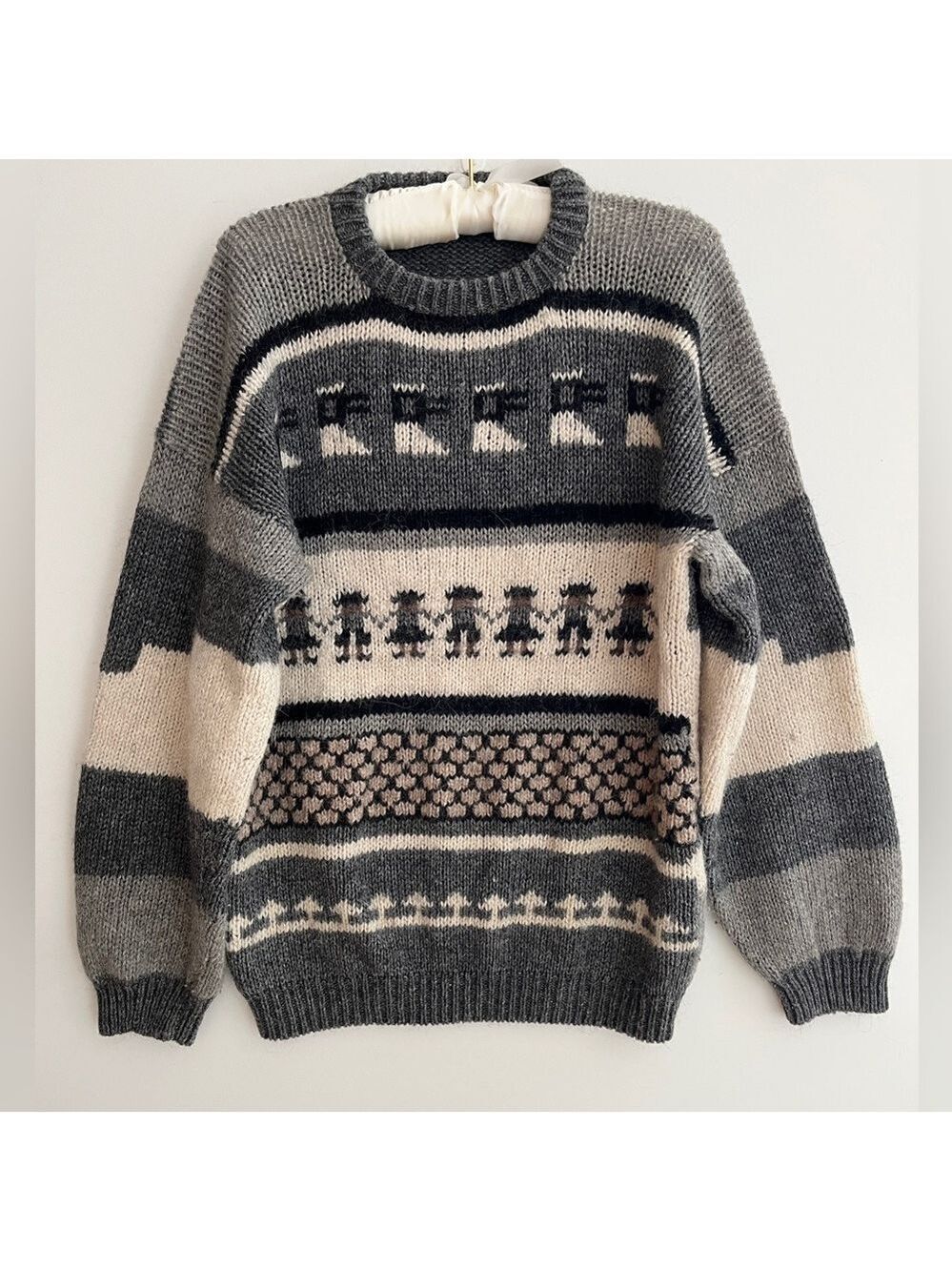 HAND MADE Pullover Crew Neck Sweater Balloon Sleeve Traditional Pattern Fuzzy